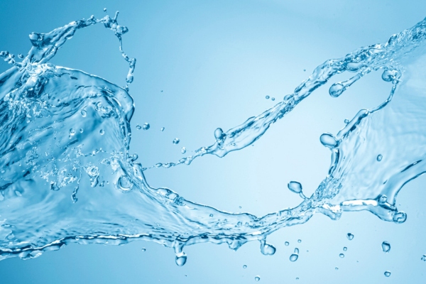 image of a water splash depicting condensation leading to heating oil tank sludge