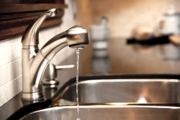 leaking kitchen faucet
