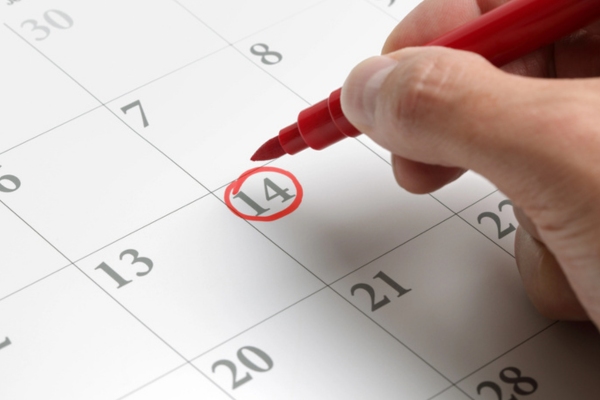 homeowner encircling fuel delivery date on calendar