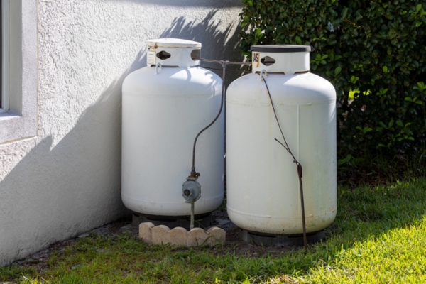 propane tanks outside the home
